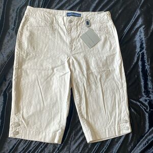 NWT Bandolino Wide Leg Capris Culottes Pants Womens Size 10